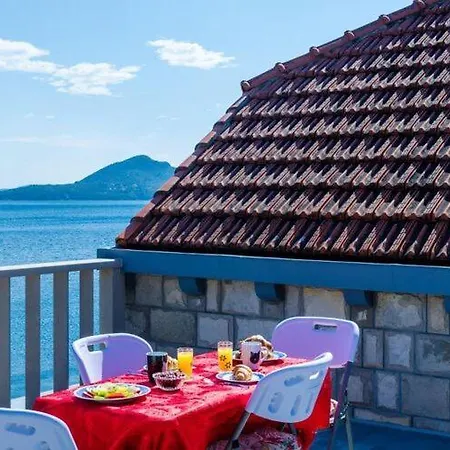 Апартаменты Tonka's Terrace - With Terrace And Sea View