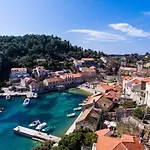 Tonka's Terrace - With Terrace And Sea View Apartman