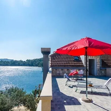 Tonka's Terrace - With Terrace And Sea View Apartament Sudurad