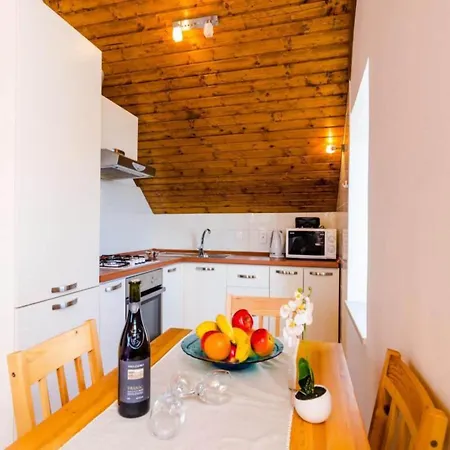 Tonka's Terrace - With Terrace And Sea View Διαμέρισμα